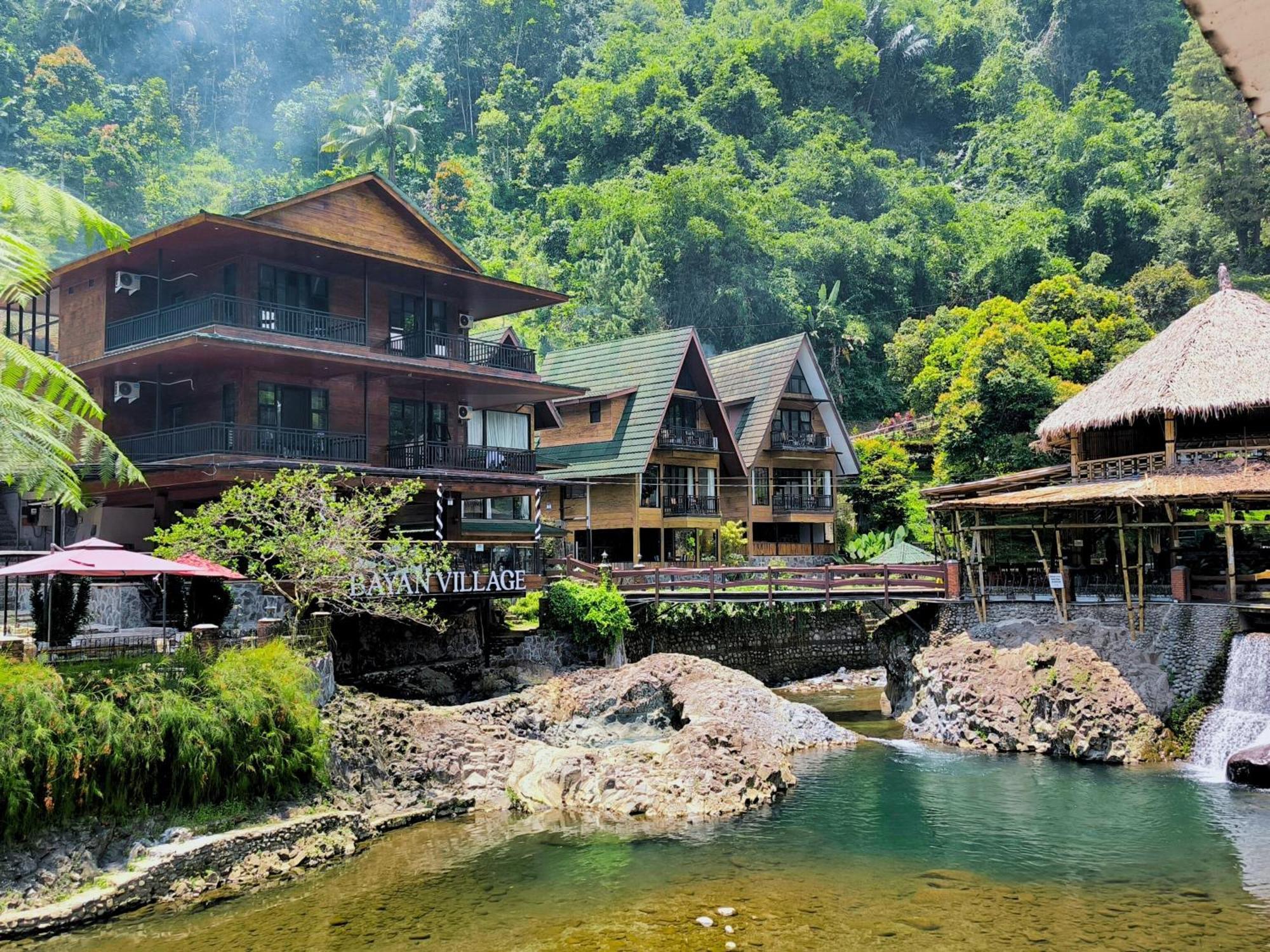 Bayan Village Baturraden Ngoại thất bức ảnh