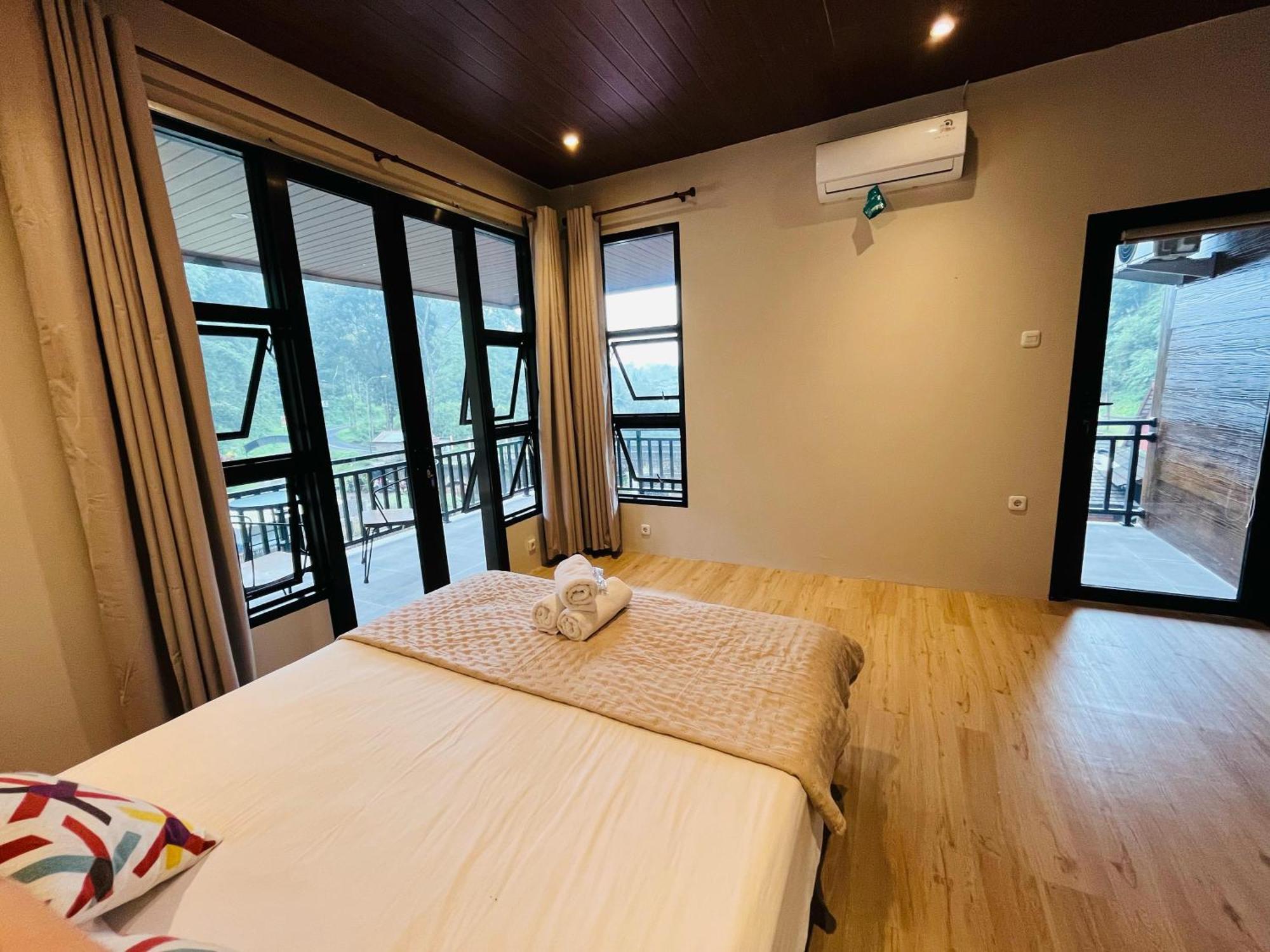 Bayan Village Baturraden Ngoại thất bức ảnh