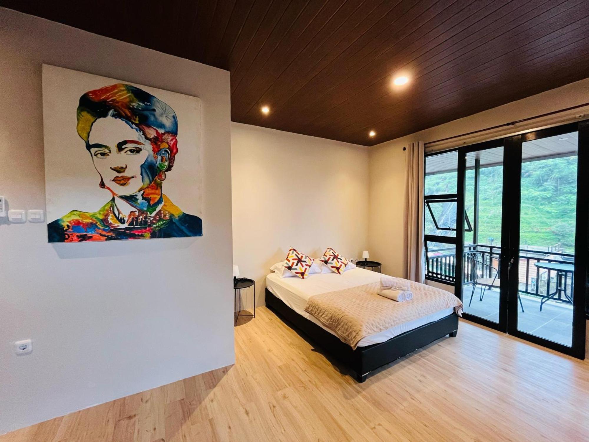 Bayan Village Baturraden Ngoại thất bức ảnh