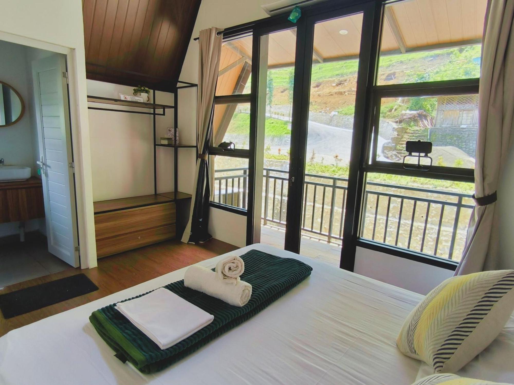 Bayan Village Baturraden Ngoại thất bức ảnh