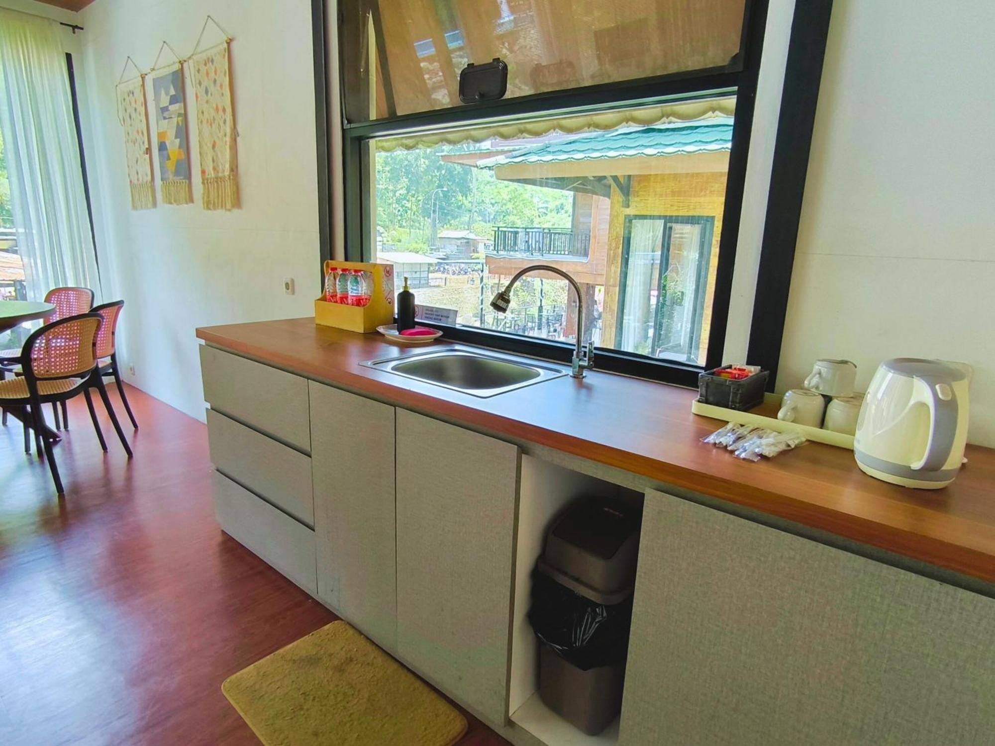 Bayan Village Baturraden Ngoại thất bức ảnh