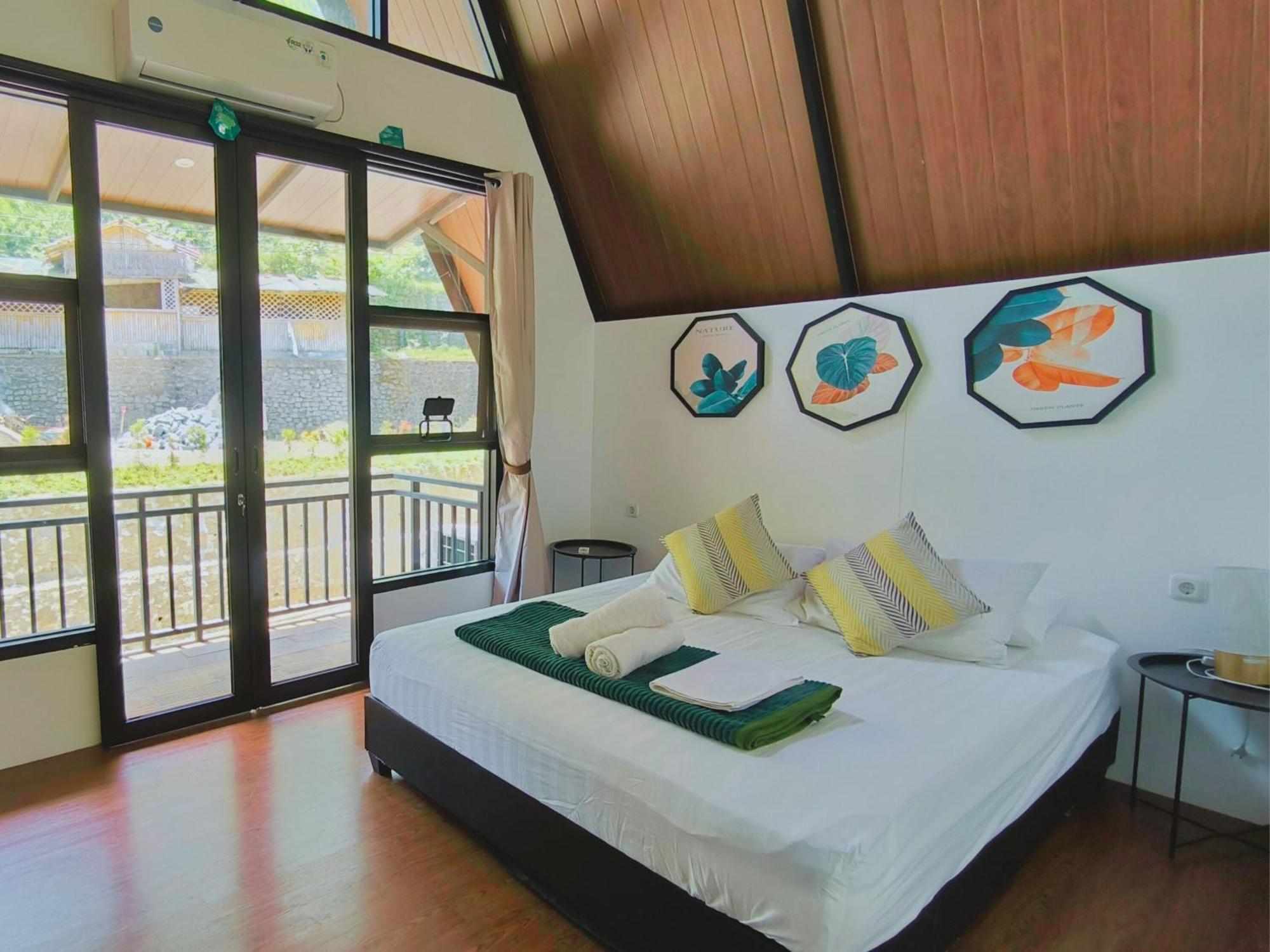 Bayan Village Baturraden Ngoại thất bức ảnh